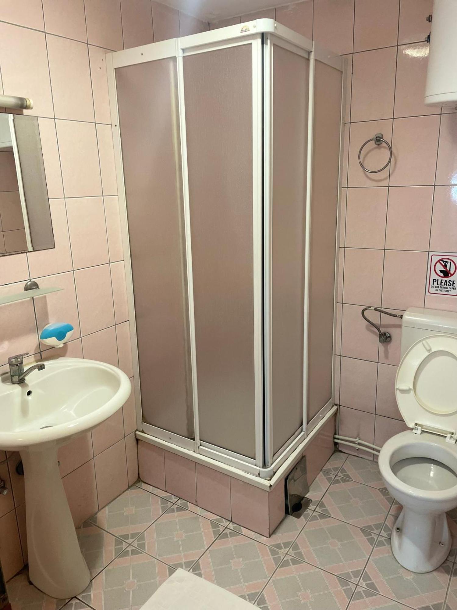 Hotel Square Скопье Экстерьер фото