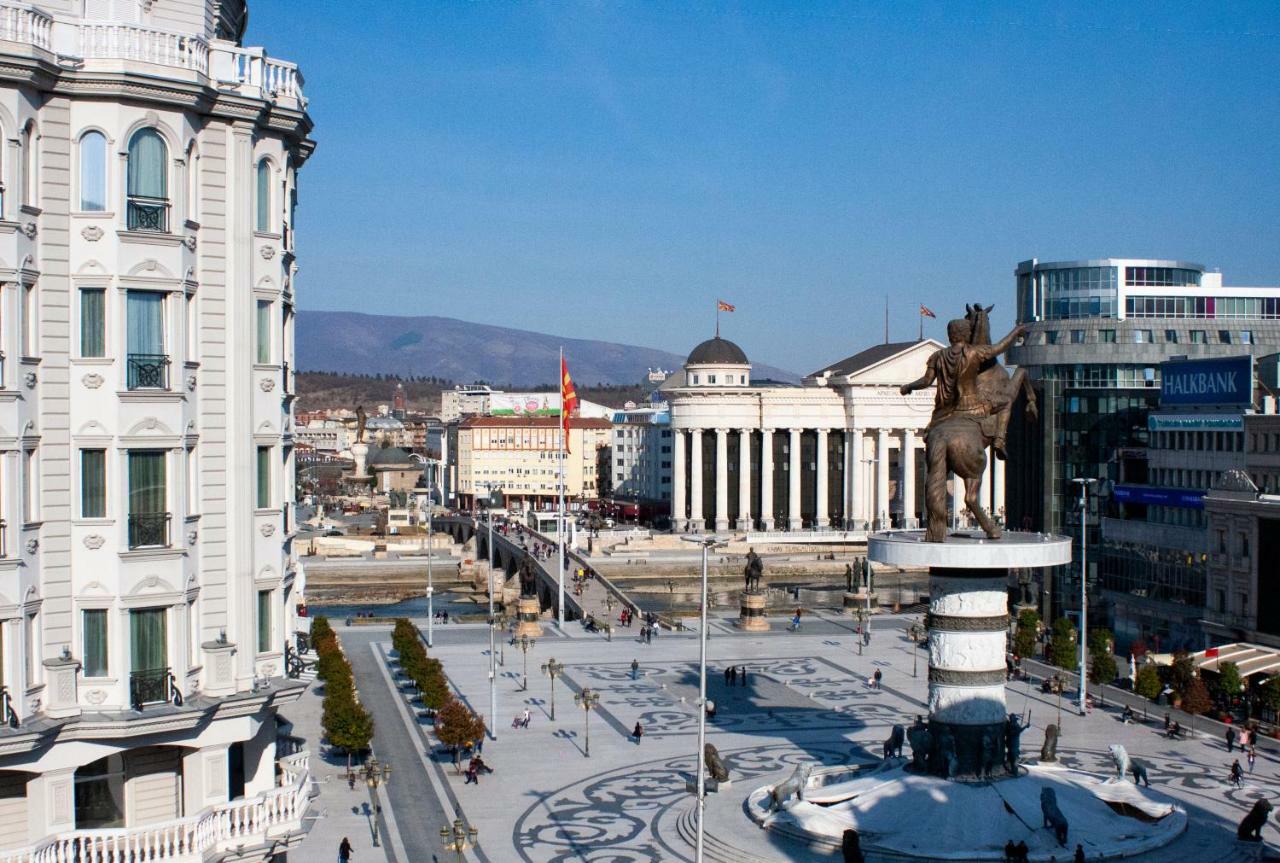 Hotel Square Скопье Экстерьер фото